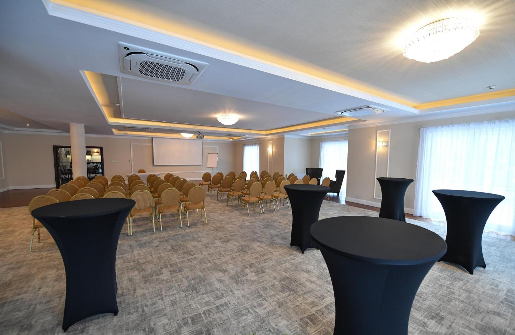 Hotel Focus Centrum Konferencyjne Λούμπλιν Εξωτερικό φωτογραφία